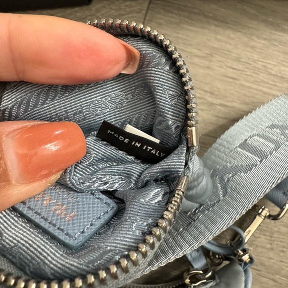 Prada re-edition 2005 - Picture 7 of 12